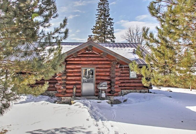 Wonderful Home On Sand Lake W/ Expansive Porch!