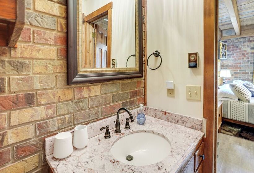 Treehouse Style Cabin, 1 Mi To Massanutten Resort