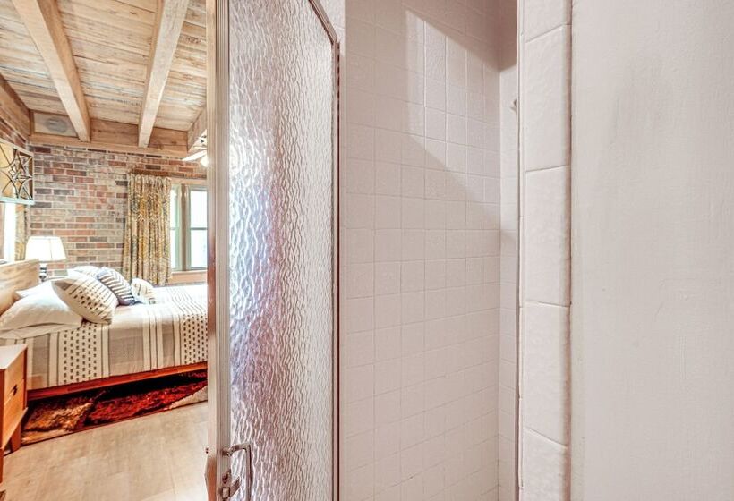 Treehouse Style Cabin, 1 Mi To Massanutten Resort