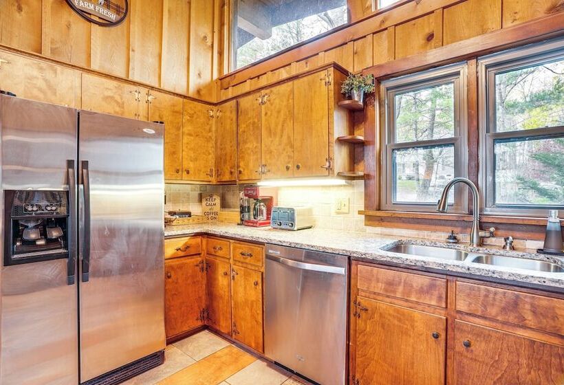 Treehouse Style Cabin, 1 Mi To Massanutten Resort