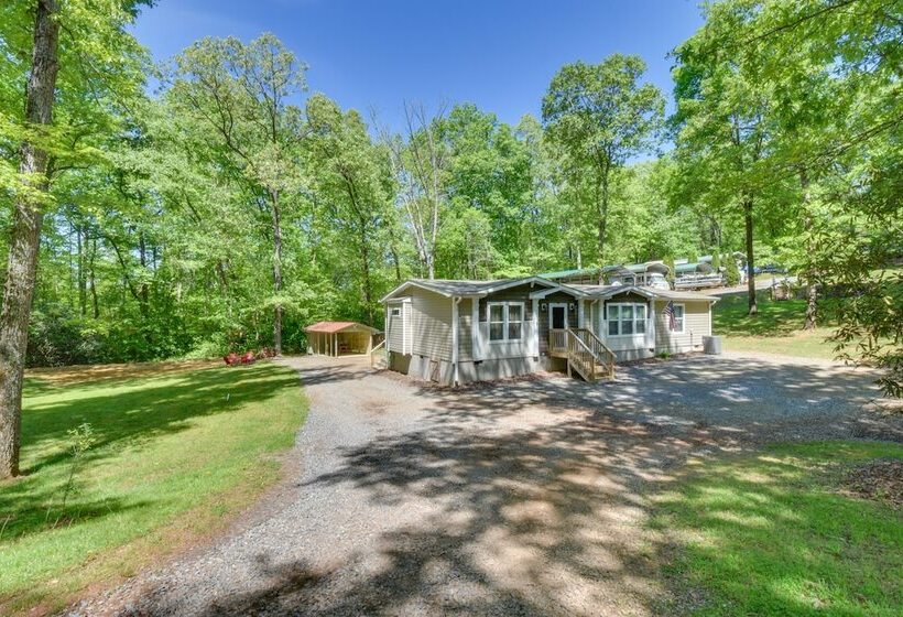 Woodsy Hayesville Home On Jackrabbit Trail!