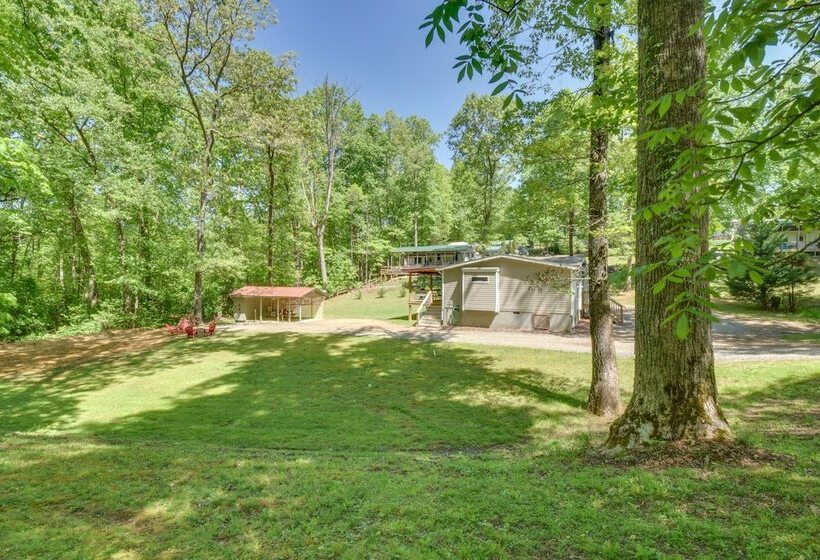 Woodsy Hayesville Home On Jackrabbit Trail!