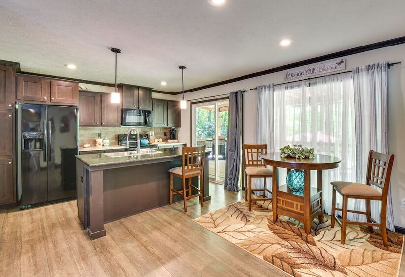 Woodsy Hayesville Home On Jackrabbit Trail!