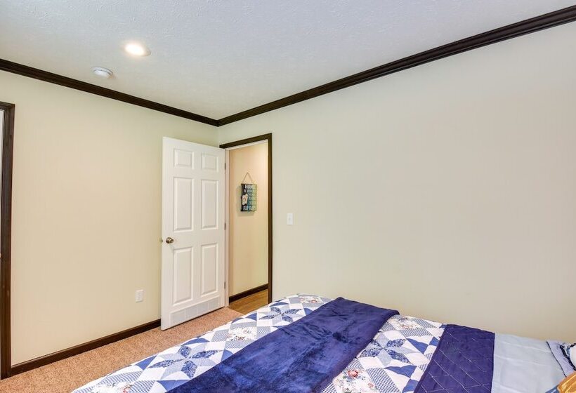 Woodsy Hayesville Home On Jackrabbit Trail!