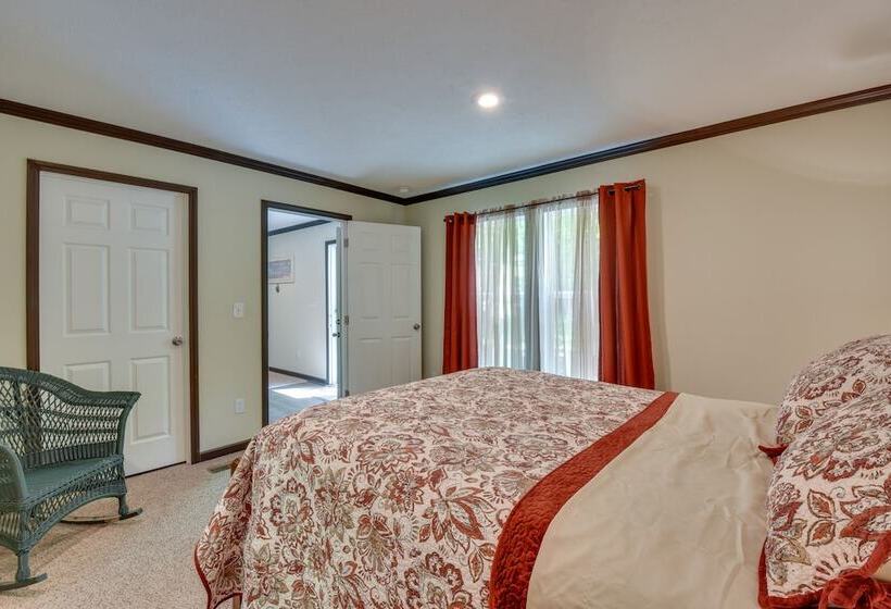 Woodsy Hayesville Home On Jackrabbit Trail!