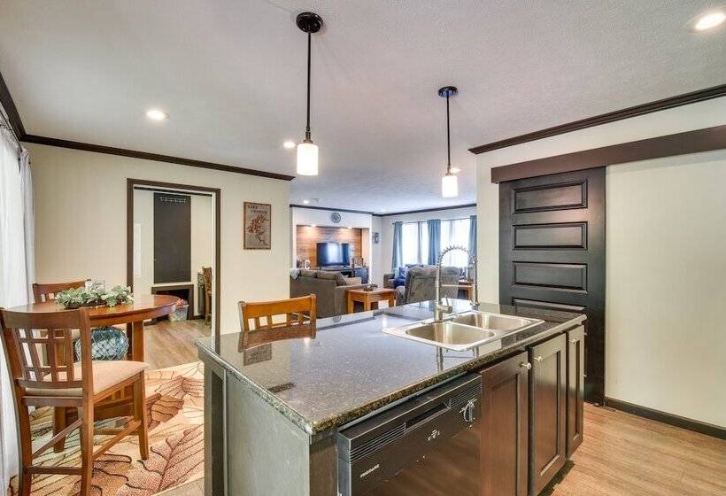 Woodsy Hayesville Home On Jackrabbit Trail!