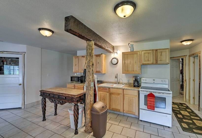 Yellowstone River Lodge W/ Kayaks & Mountain Views