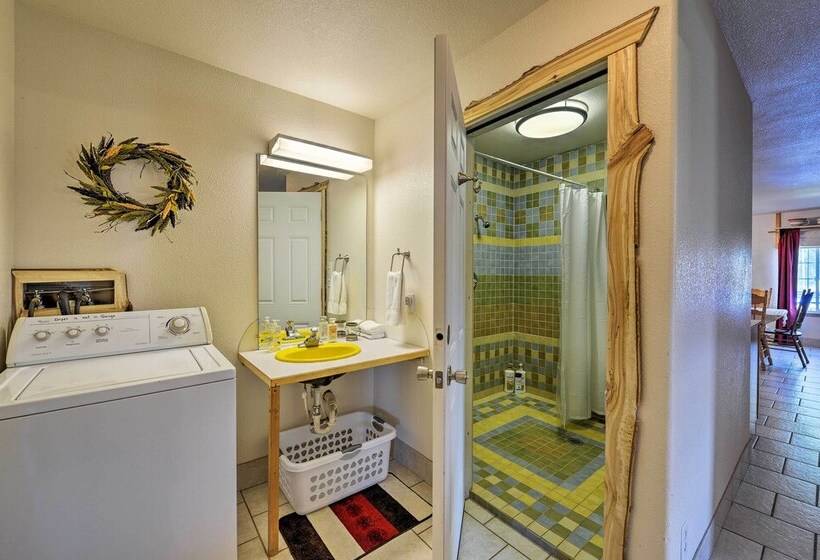 Yellowstone River Lodge W/ Kayaks & Mountain Views