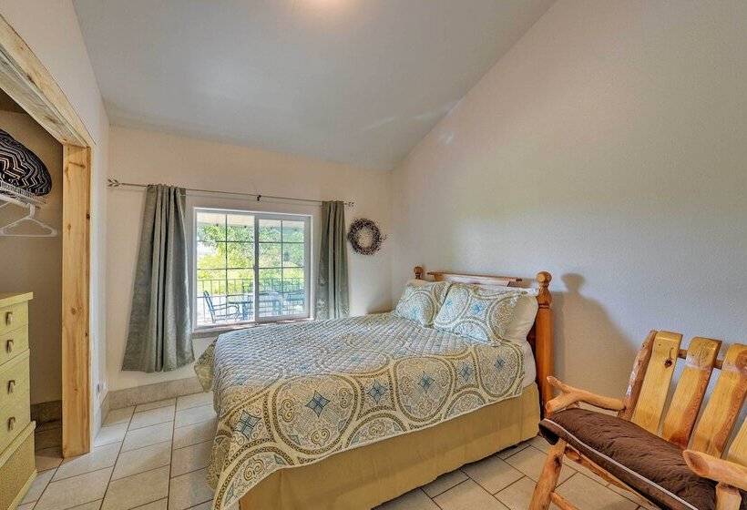 Yellowstone River Lodge W/ Kayaks & Mountain Views