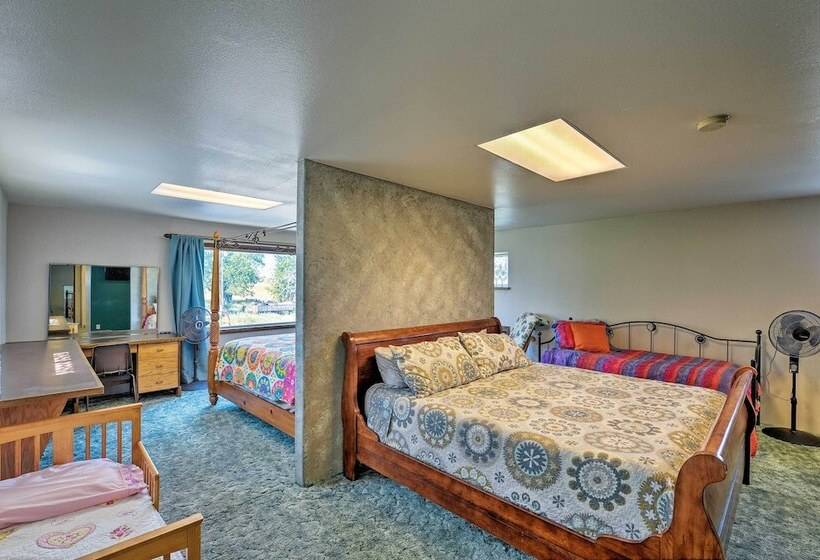 Yellowstone River Lodge W/ Kayaks & Mountain Views