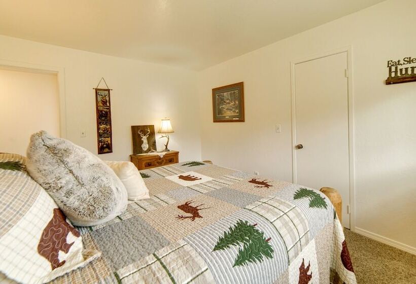 30 Acre Witter Springs Ranch W/ Barn & Views!