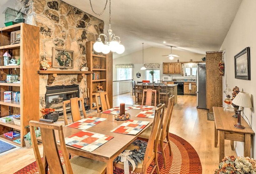 40 Acre Poplar Bluff Nature Lovers Paradise!