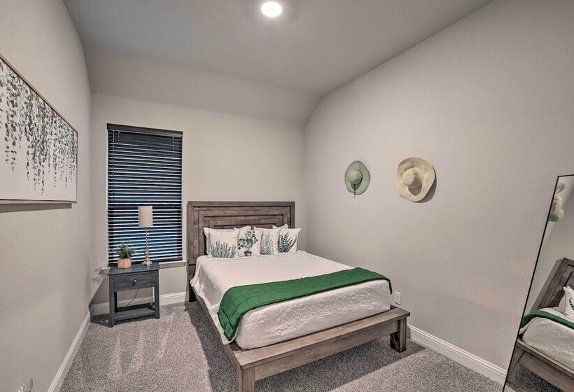 Aledo Home: Covered Patio & Yard, Near Fort Worth!