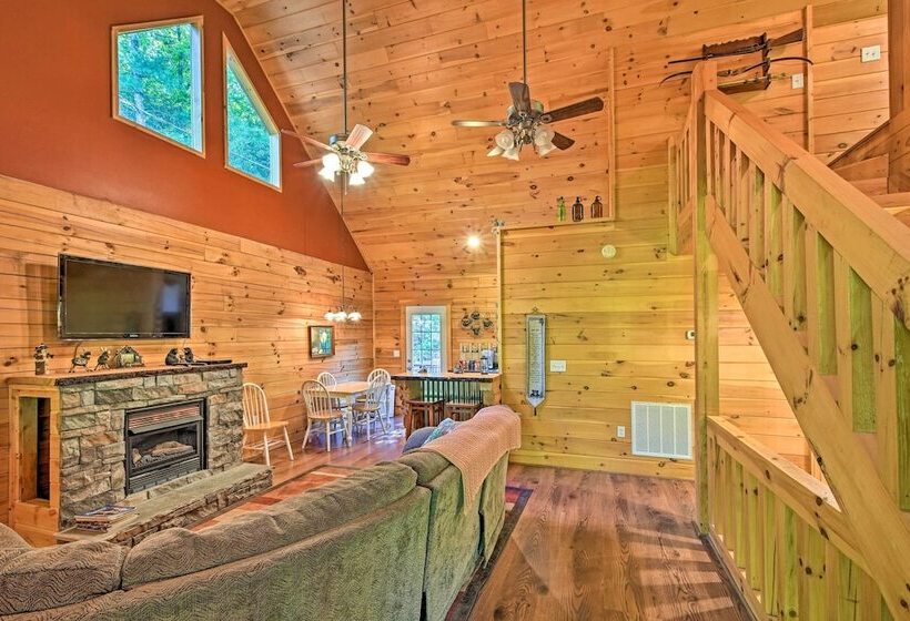 Rustic Andrews Cabin Rental W/ Deck + Fire Pit!
