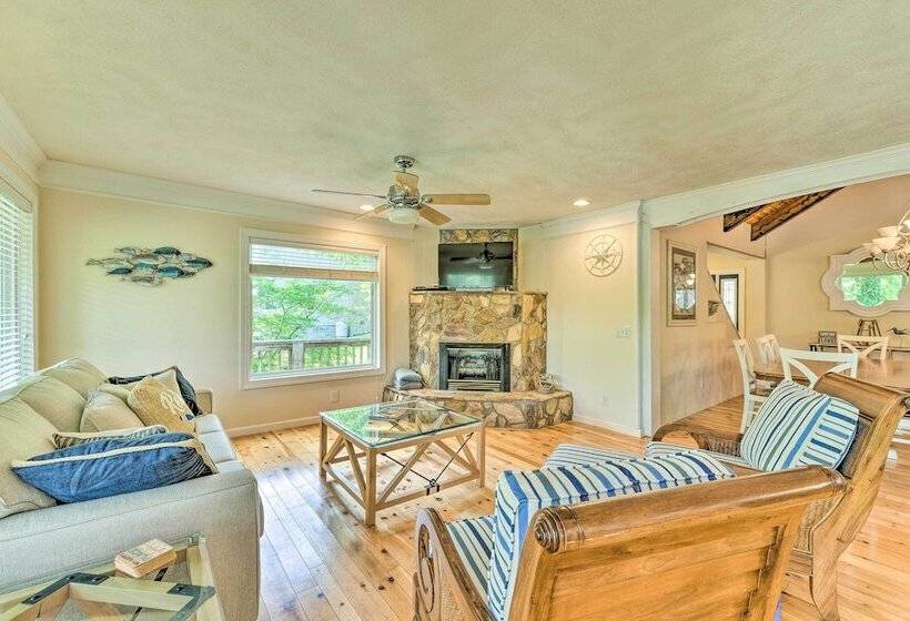 Badin Lake Cabin W/ Dock & 2 Story Boat Slip!