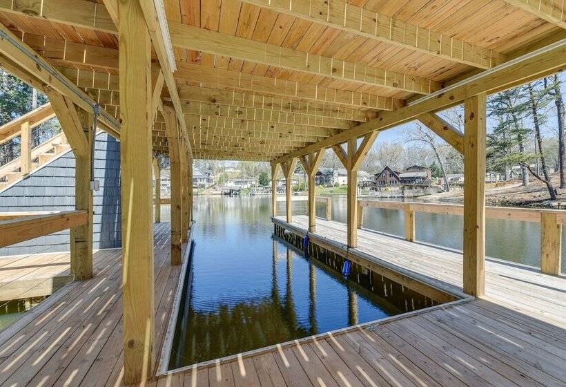 Badin Lake Cabin W/ Dock & 2 Story Boat Slip!