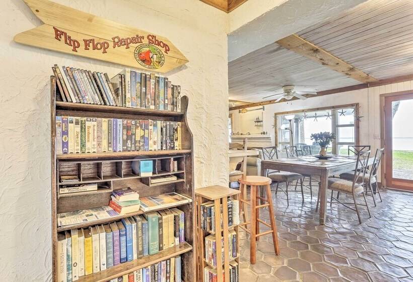 Bayfront Santa Rosa Escape Only 5 Miles To Beach!