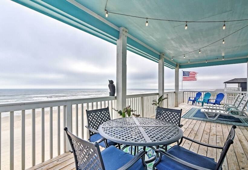 Beachfront Freeport Retreat: 16 Mi To Downtown!