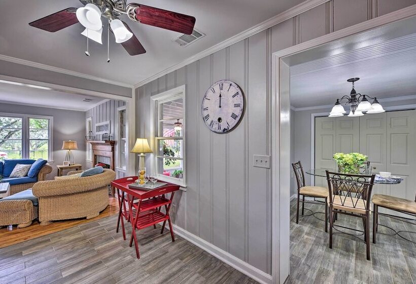 Beaufort Home W/porch, 4 Mi. From Downtown!