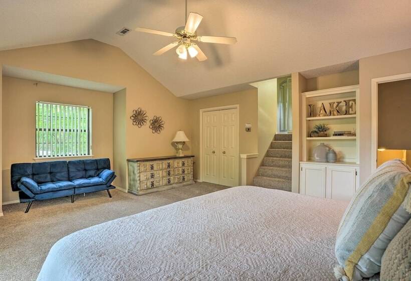 Beaver Lake Retreat W/ Deck & Private Hot Tub