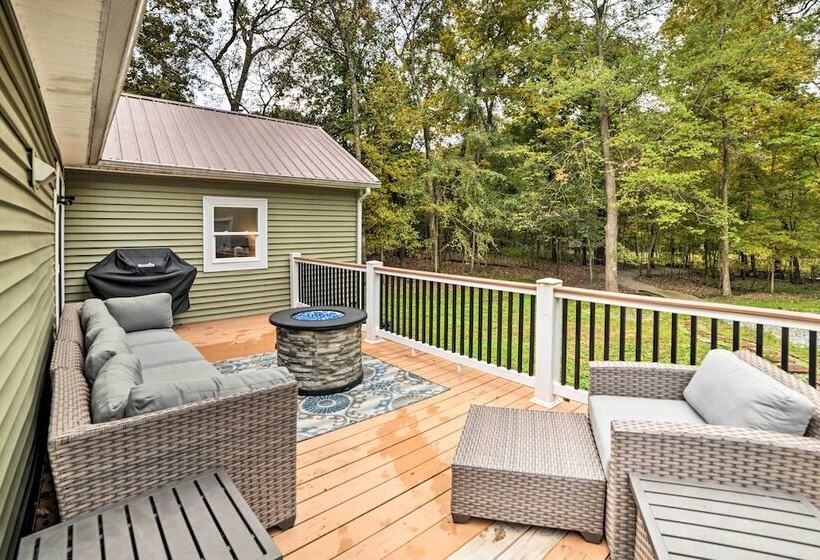 Benton House W/ Grill, Private Dock & Lake Access!
