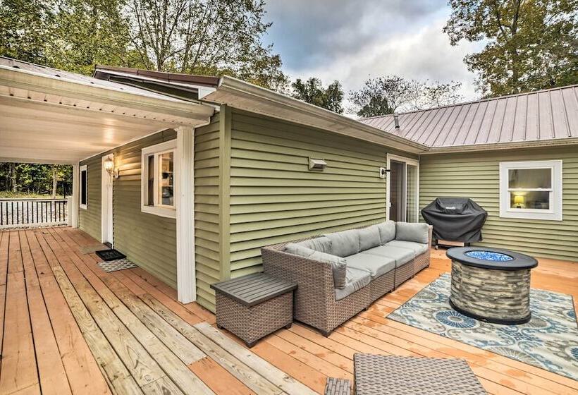 Benton House W/ Grill, Private Dock & Lake Access!