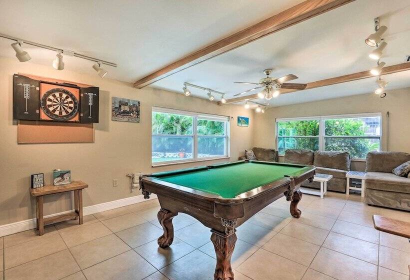 Bradenton Home W/ Beautiful Yard: 4 Mi To Downtown