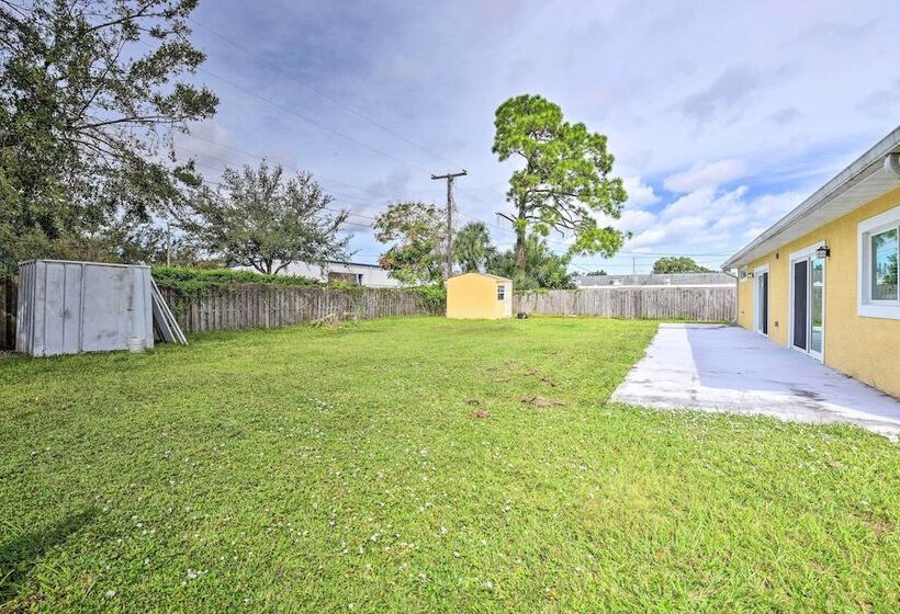 Bradenton Retreat W/ Yard: 3 Mi To Downtown!