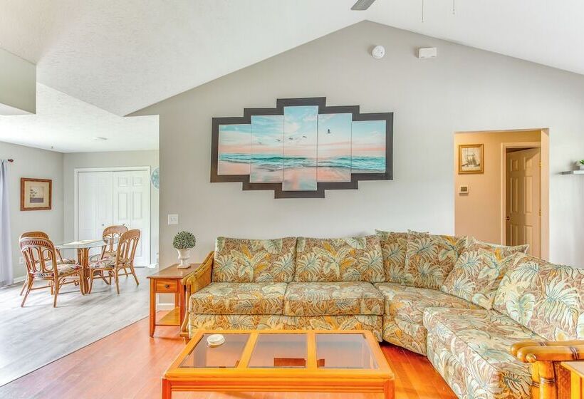Pet Friendly Home W/ Fire Pit In Myrtle Beach