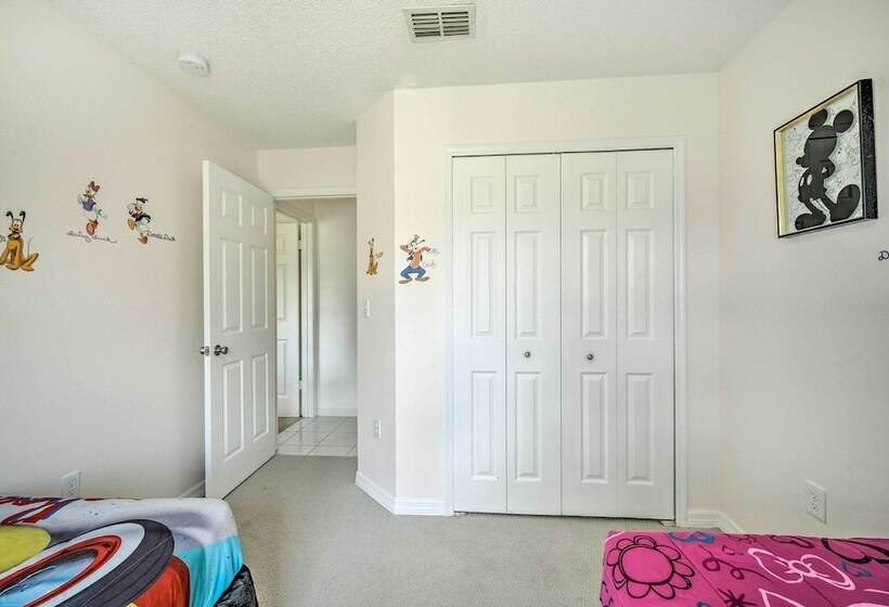 Pool + Game Room, 5 Mi To Disney: Kissimmee Home!