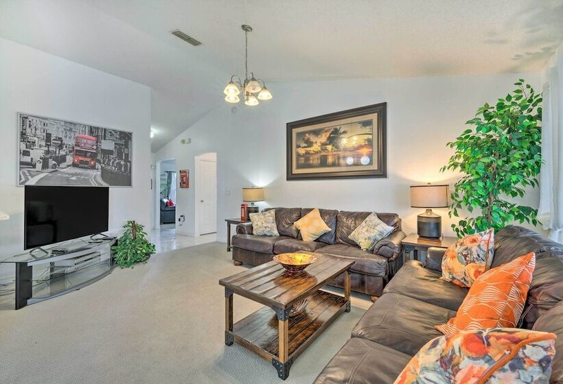 Pool + Game Room, 5 Mi To Disney: Kissimmee Home!