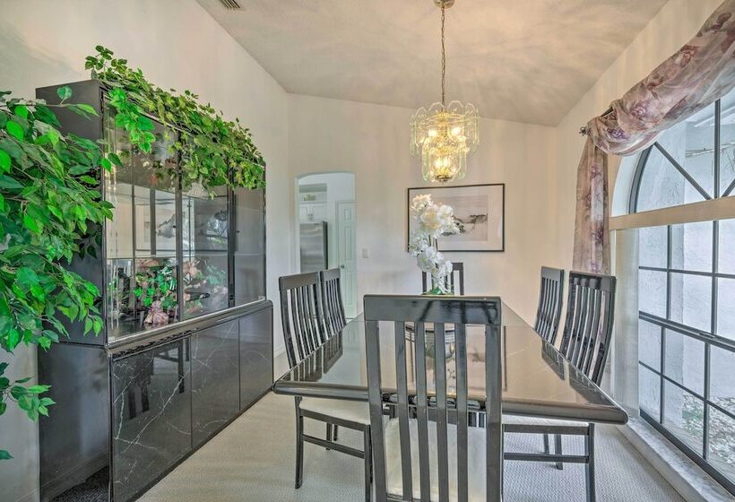 Pool + Game Room, 5 Mi To Disney: Kissimmee Home!