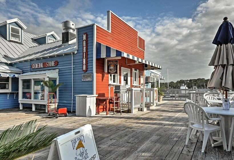 2 Mi To Beach: Hilton Head Home W/ Furnished Deck