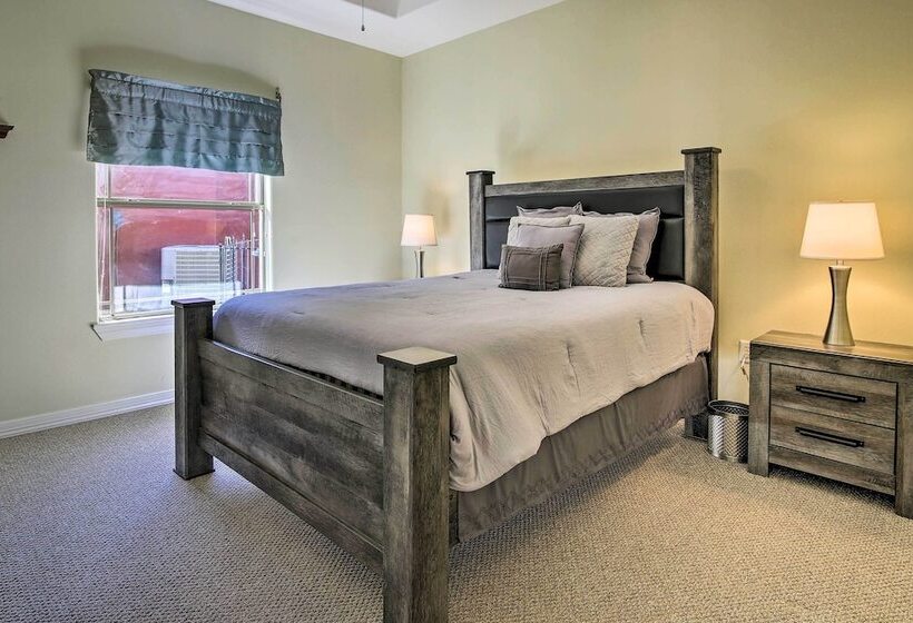 Bright Laguna Vista Home W/ Community Pool!