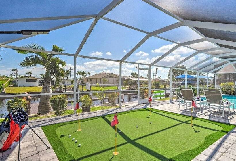 Outdoor Entertainment Oasis: Cape Coral Home