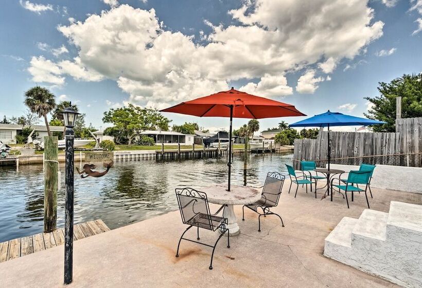 Canalfront Bradenton Home W/ Dock & Pool!