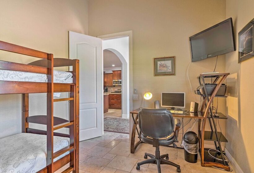 Private Pool & Grill: Canalfront Cape Coral Home