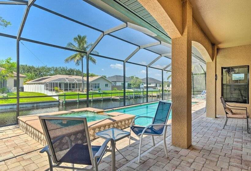 Private Pool & Grill: Canalfront Cape Coral Home