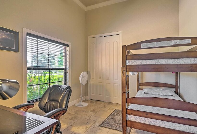 Private Pool & Grill: Canalfront Cape Coral Home