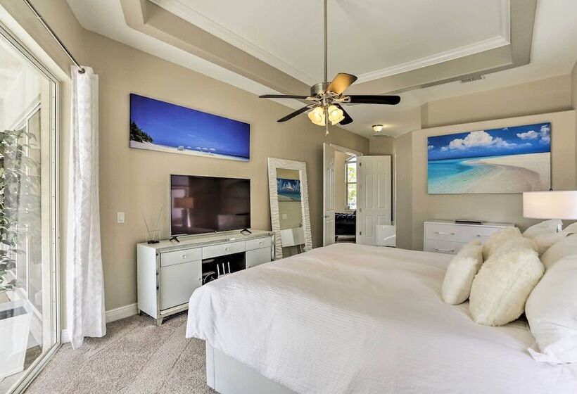 Canalfront Pool & Hot Tub: Home In Cape Coral