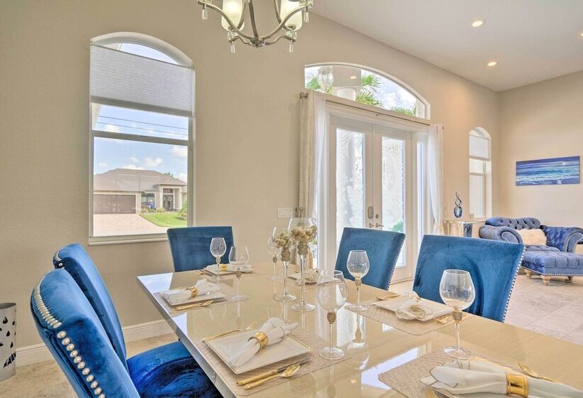 Canalfront Pool & Hot Tub: Home In Cape Coral