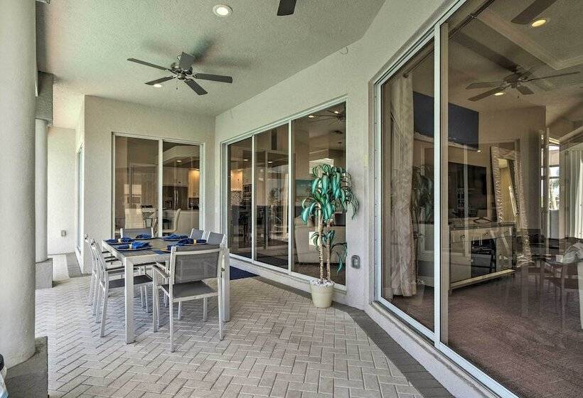 Canalfront Pool & Hot Tub: Home In Cape Coral