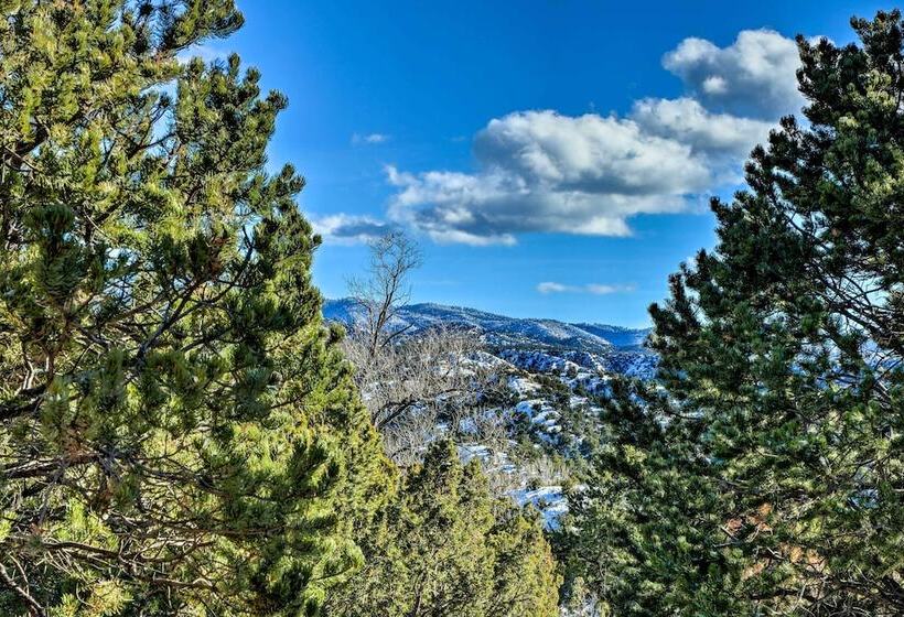 10 Mi To Santa Fe Plaza: Casita W/ Mtn View!