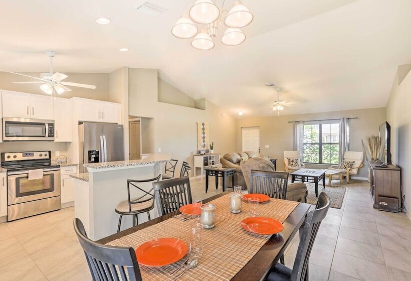 Central Cape Coral House W/ Private Screened Pool!