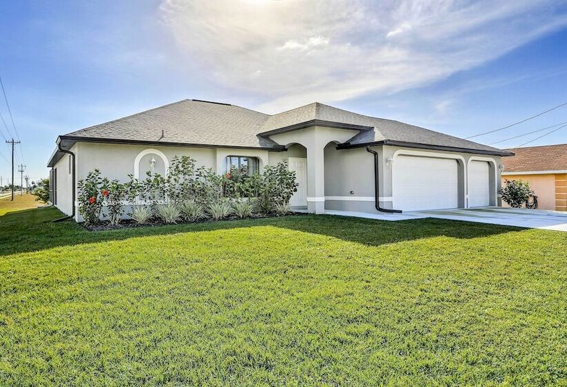 Central Cape Coral House W/ Private Screened Pool!