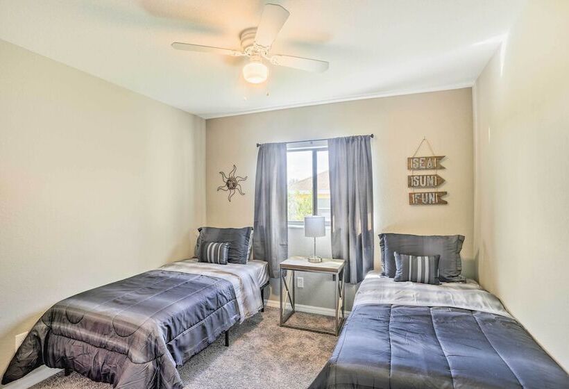 Central Cape Coral House W/ Private Screened Pool!