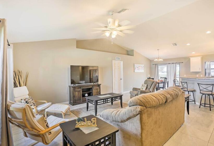 Central Cape Coral House W/ Private Screened Pool!