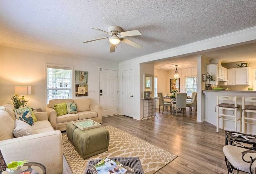 Patio & Gas Grill: Charming Bluffton Escape!