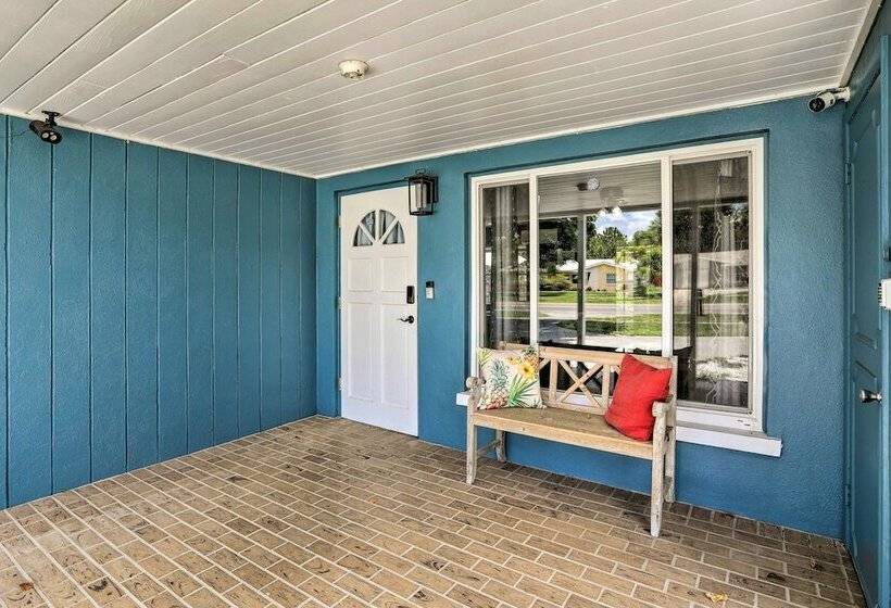 Charming Clearwater Escape ~ 6 Mi To Beach!