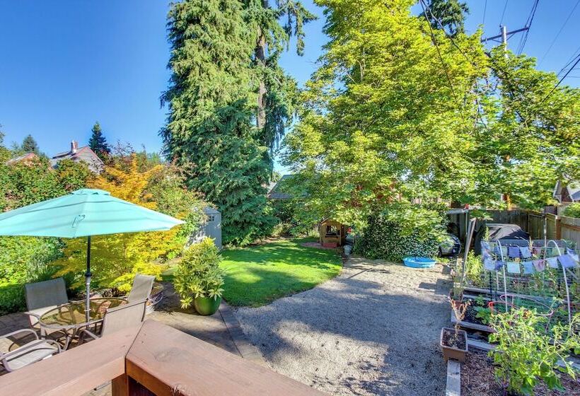 Charming Eugene Vacation Home: 1 Mi To Dtwn!